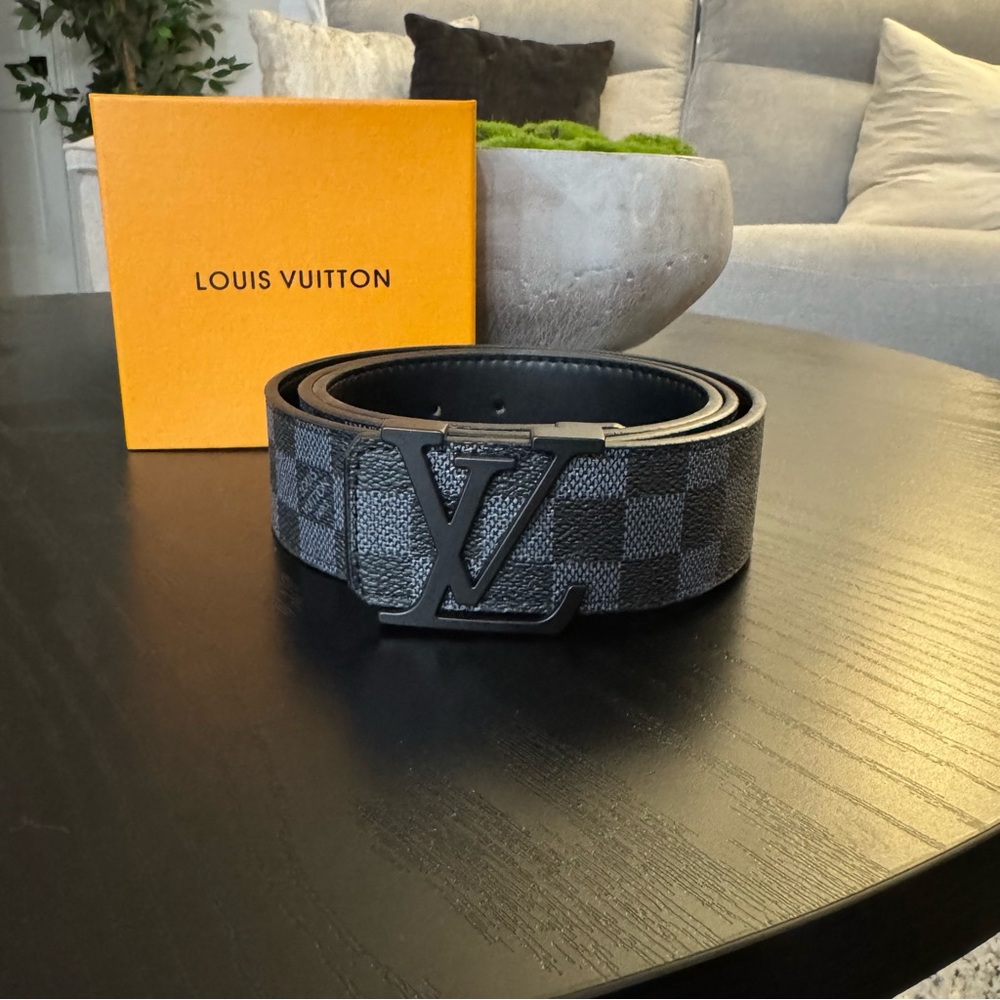 Louis Vuitton Men's LV Initiales 40mm Black Belt Size 130